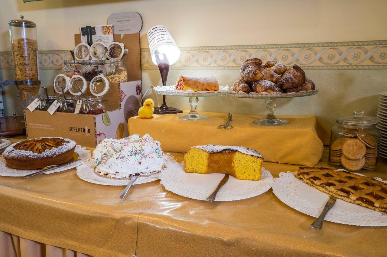 Hotel Vega Perugia Luaran gambar